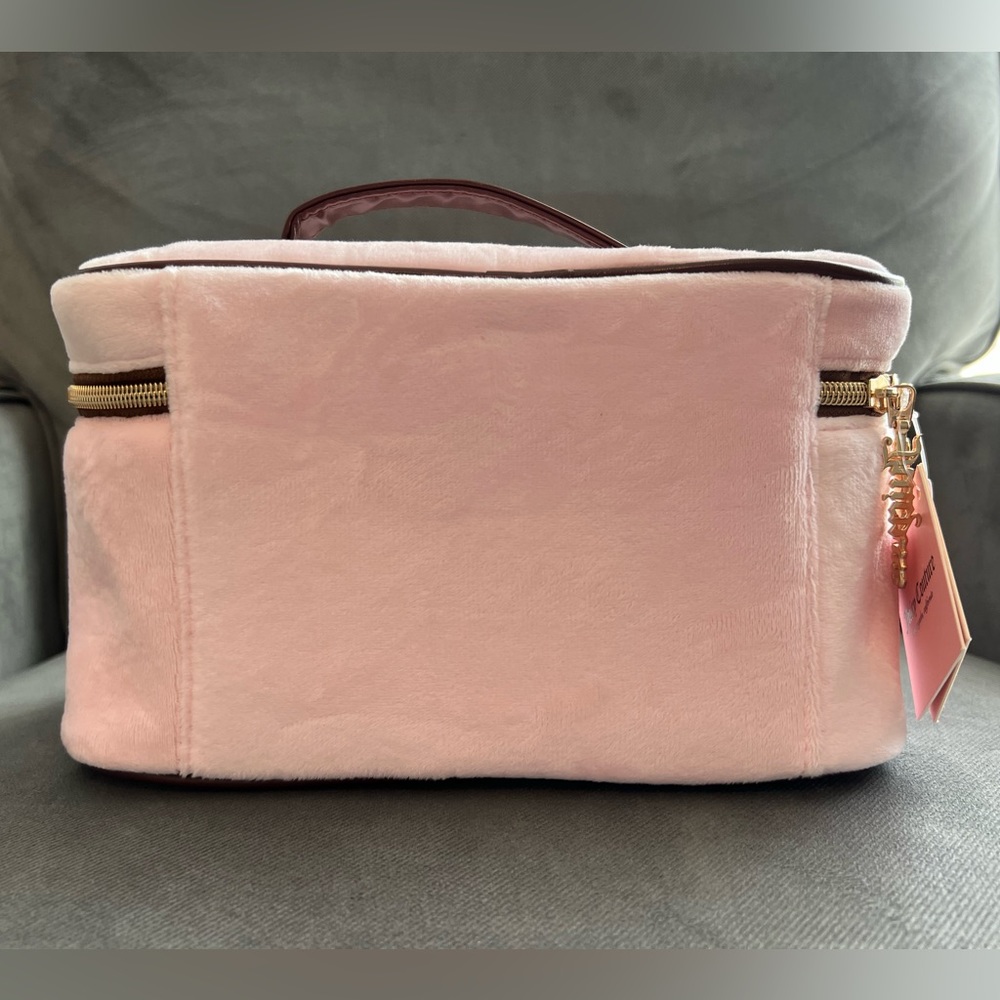NWT! Juicy Couture Travel Comestic Bag - Picture 9 of 10
